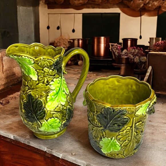 Mid-Century Modern Green Leaf Inspired Majolica Ceramic Pitcher & Planter RARE - Picture 1 of 11